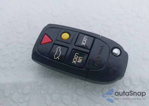 2004 Volvo S60 2.4 from USA, damaged, VIN YV1RS61T442319418